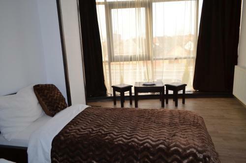 Hotel Taverna Pecicana