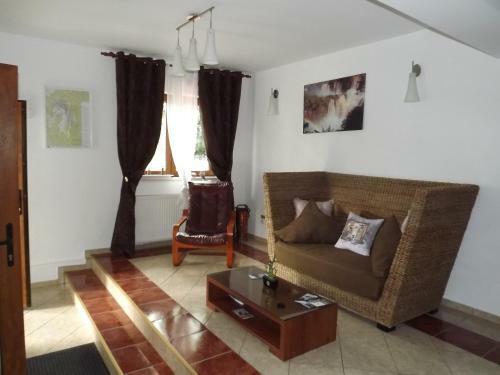 Hostal Vila Cascada