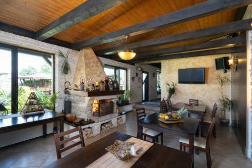 Hostal Pensiunea Lucia