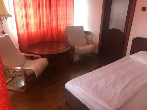 Hostal Pensiunea Trei Ponei
