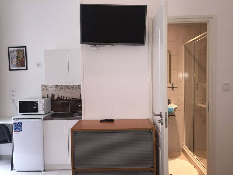 Hostal Omega Guesthouse Budapest