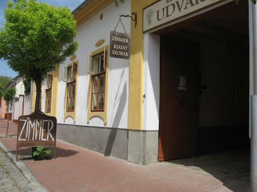 Hostal Rozmaringos Udvarh�z
