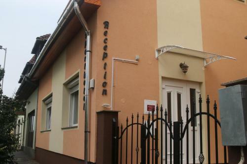 Aparthotel Orient