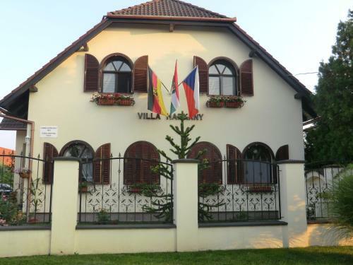 Hostal Villa Harkany