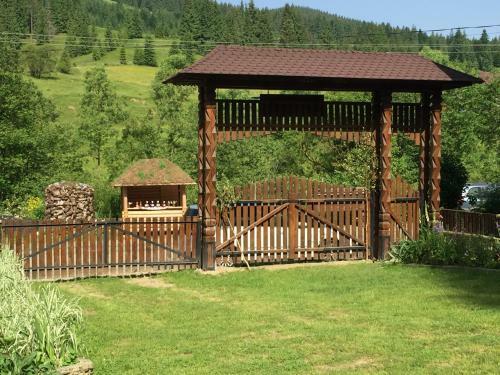 Pensiunea Agroturistica Casa Colini?a