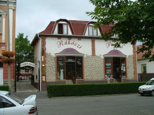 Hotel R�k�czi
