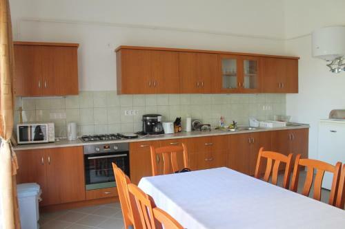 Albergue M�ria H�z
