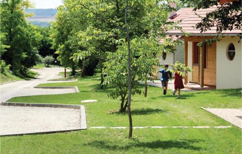 Three-bedroom Holiday Home In Szolad