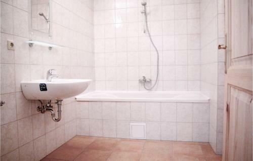 Four-bedroom Holiday Home In Szolad