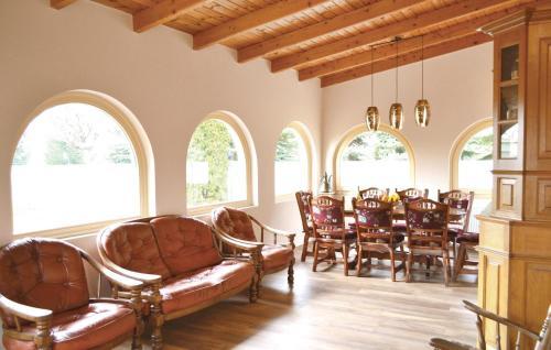 Three-bedroom Holiday Home In Gyula/szanazug