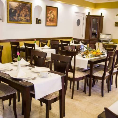 Hostal Ambr�zia Sz�ll�shely �s �tterem