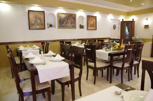 Hostal Ambr�zia Sz�ll�shely �s �tterem