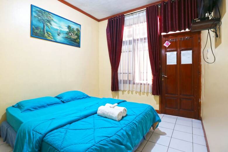 Aries Biru Hotel & Villa