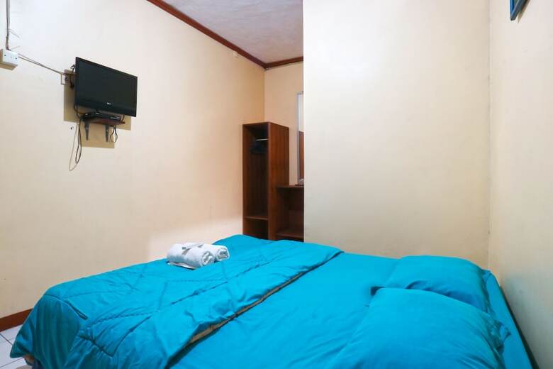 Aries Biru Hotel & Villa
