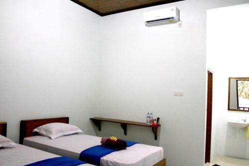 Hostal Arrys Watukarung Surfcamp
