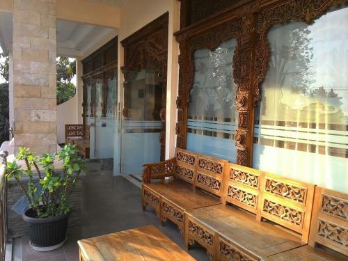 Hotel Reddoorz Plus @ Kartini Beach Jepara