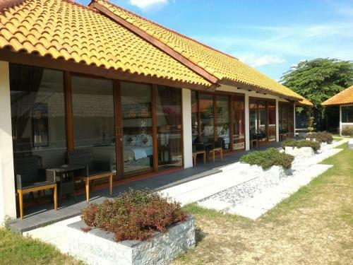 Jepara Marina Beach Bungalows