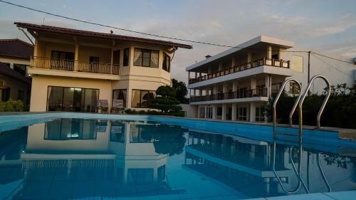 Marina Seaview Apartments