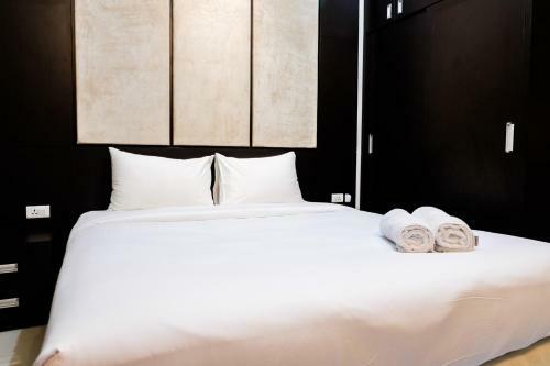 Homey Studio The Oasis Cikarang Apartment By Travelio
