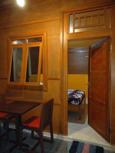 Hostal Rupan Resto And Homestay