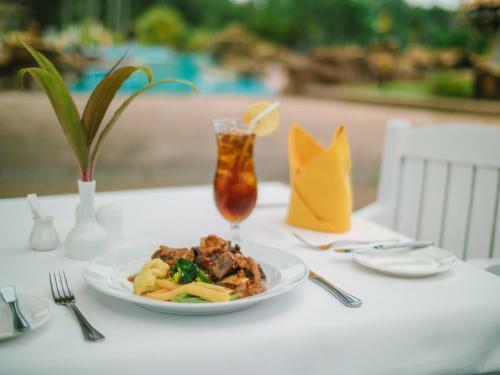 Nirwana Beach Club