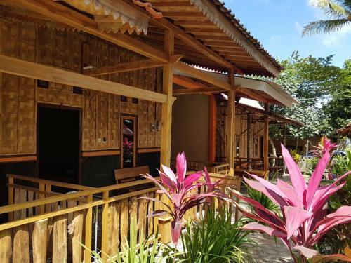 Hostal Red Island Bungalows