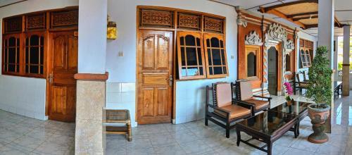 Posada Serangan Inn II