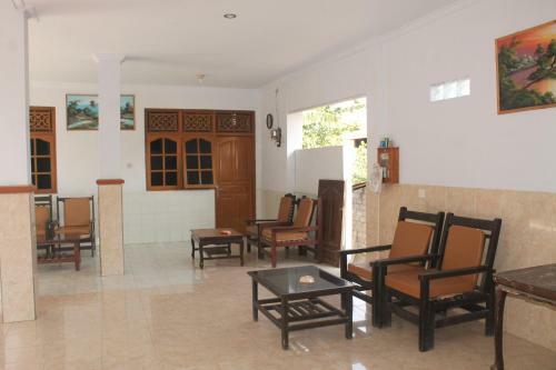 Posada Serangan Inn II