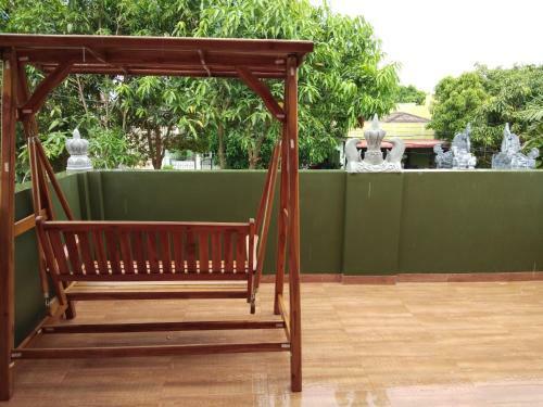 Balinese Villa With Private Pool In Batam