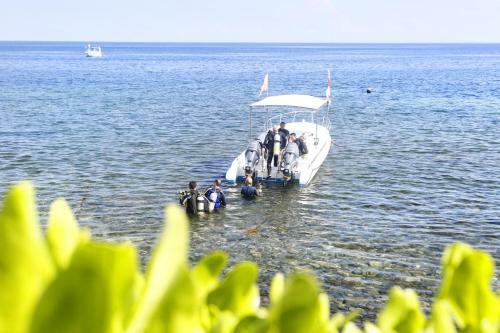 Hotel Teluk Karang Dive & Spa Resort