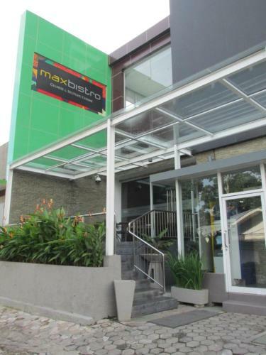 Hotel Maxonehotels At Belstar Belitung