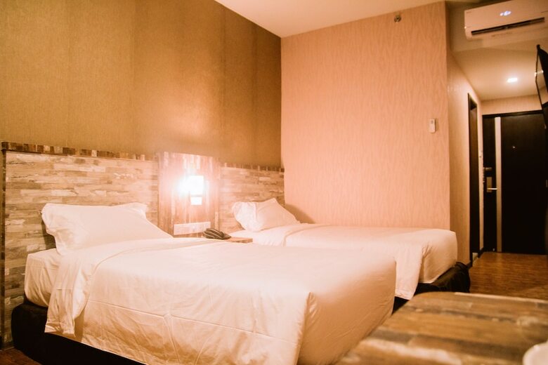 The Golden Bay Hotel Batam