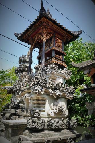Hostal Agung Pring Homestay