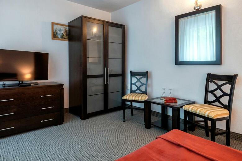 Hotel Cornul Vanatorului