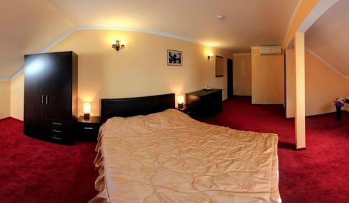 Hostal La Storia Guest House
