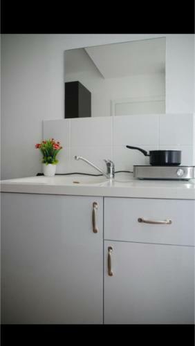 Studio Beach Apartments