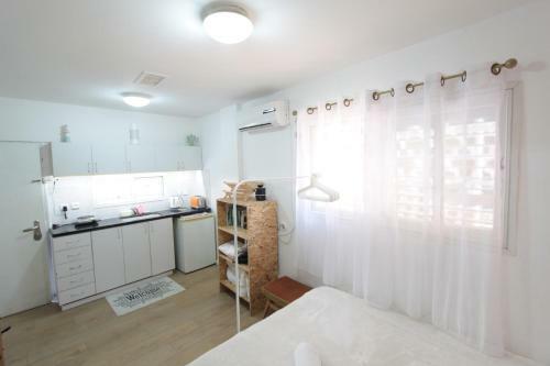 Studio Apartment Near Jaffa Flea Market
