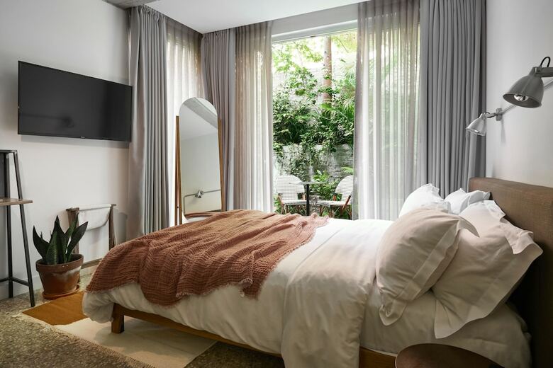 Hotel Saul