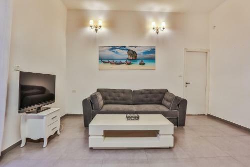 Sunset Beach Apartments