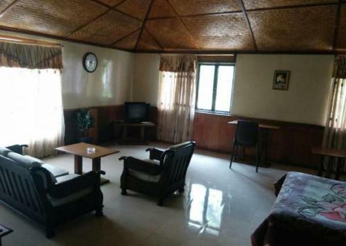 Hotel Arini