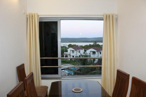 Apartamento 2br Riverview Holiday Home W/ Pool In North Goa - 1