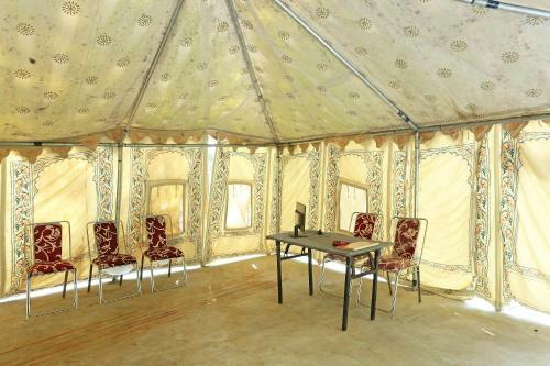 Oyo 10981 Hotel Jungle Camp