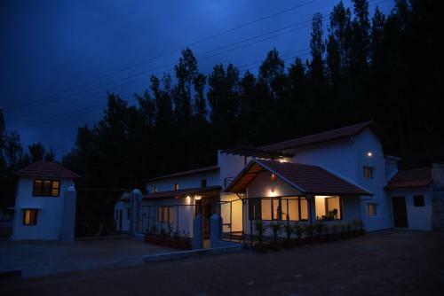 Baarbara Estate Camp