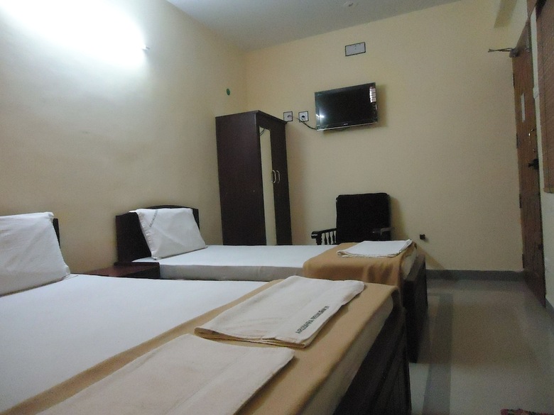 Lodge Arudhra Residency
