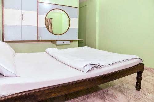 Hotel Spot On 43993 Savi Sagar Boarding & Lodging