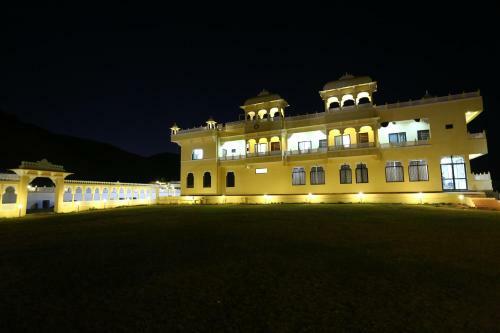 Hotel Rajtilak Resort