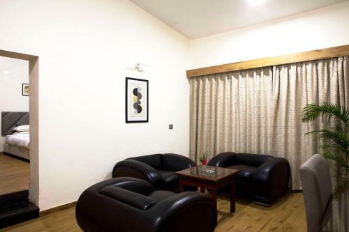 Hotel Manas Lifestyle Resort