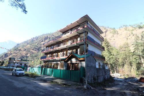Oyo 23570 Hotel New Tashila