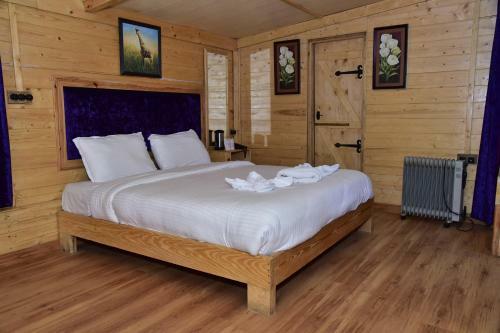Hotel Snow King Retreat