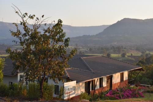 Hotel Forest Escapes Koyna